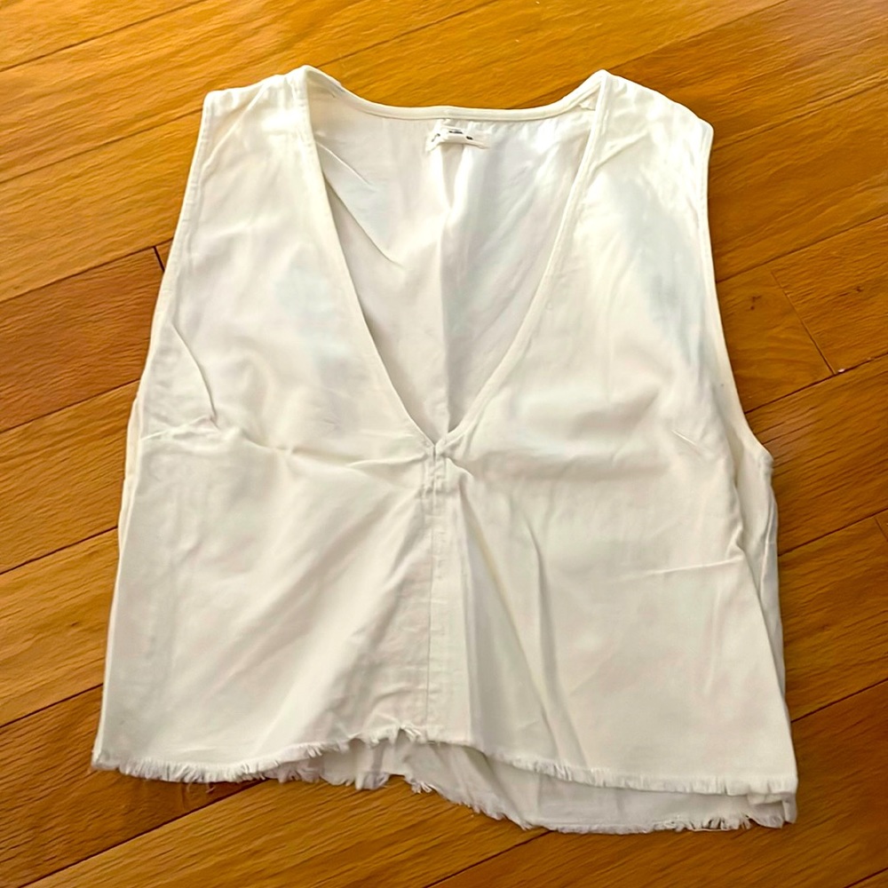 Silence and Noise White Jean Crop Top. XS